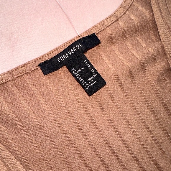 BROWN LONG-SLEEVE FRONT ZIPPER KNIT DRESS · SIZE M · NWT - Picture 2 of 6